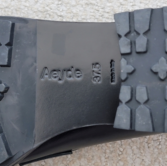 Aeyde chunky black loafer - Picture 8 of 10